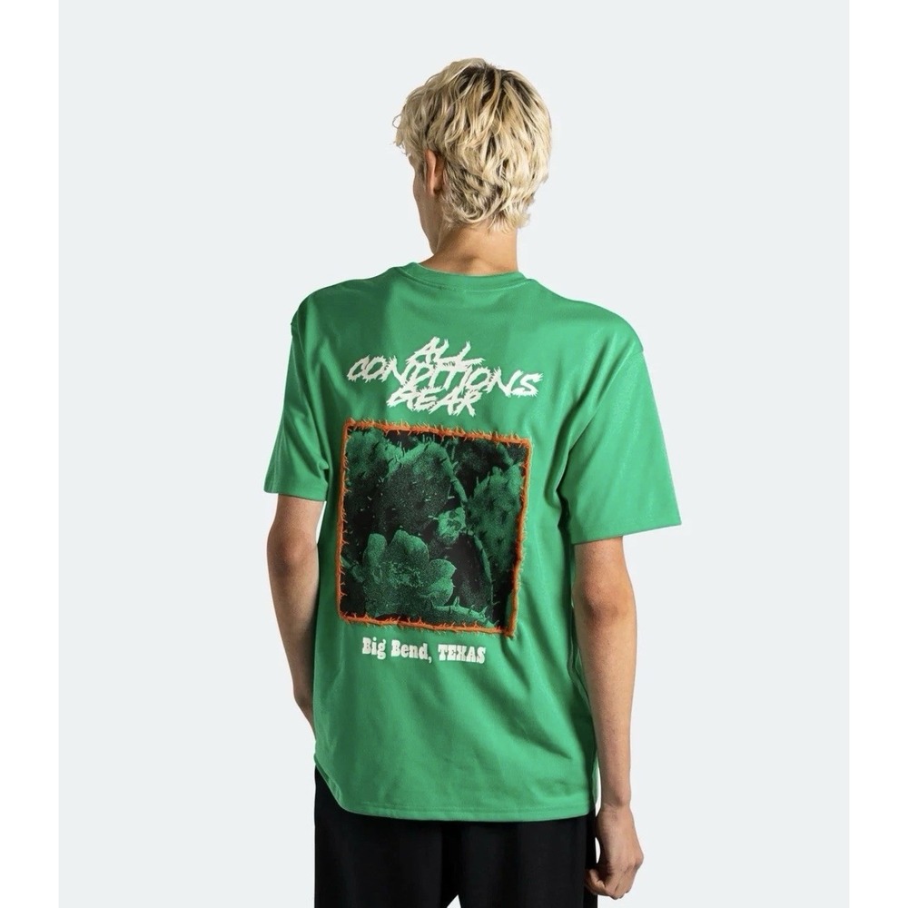 *NWT Men Size SMALL Nike ACG Cactus Graphic Short Sleeve Shirt Green HV1292-324